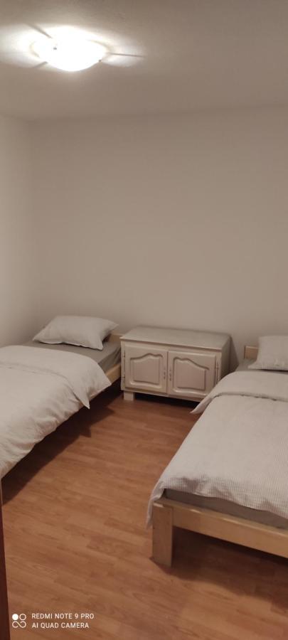 Apartman Mwa スラヴォンスキ・ブロド エクステリア 写真